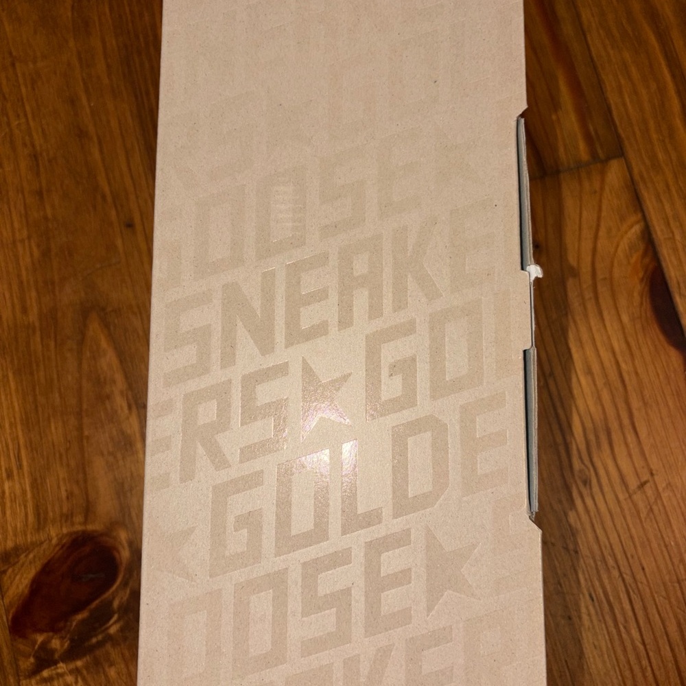 Golden Goose Beige Sneaker Box